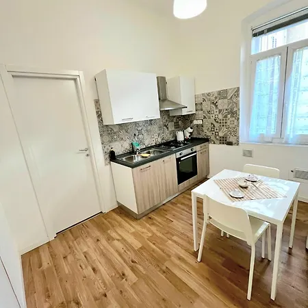 Revoltella16 Appartement